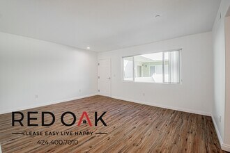 326 S Westlake Ave in Los Angeles, CA - Foto de edificio - Building Photo