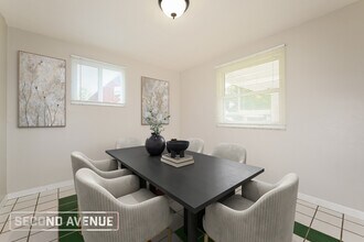 320 Marbury Dr in Irwin, PA - Building Photo - Building Photo