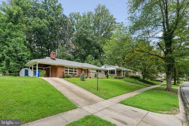 property at 10402 Royal Rd