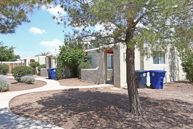 3505-3509 Vail Ave SE in Albuquerque, NM - Building Photo - Building Photo