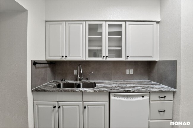 768 W Calle Del Ensalmo in Green Valley, AZ - Building Photo - Building Photo