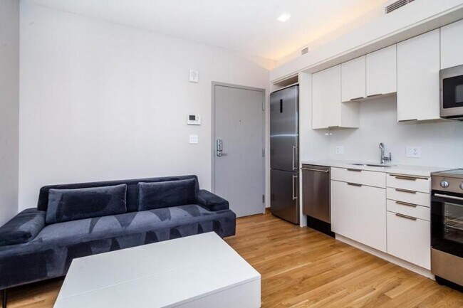 115 Mt Auburn St in Cambridge, MA - Building Photo - Building Photo
