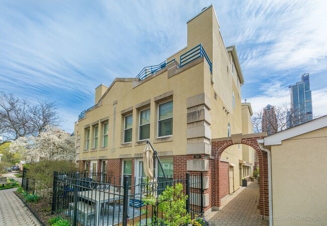 property at 1180 S Plymouth Ct