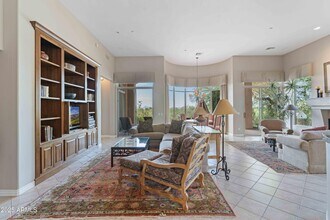 9280 E Thompson Peak Pkwy in Scottsdale, AZ - Building Photo - Building Photo
