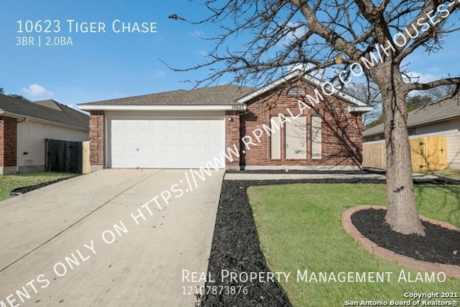 10623 Tiger Chase in San Antonio, TX - Building Photo