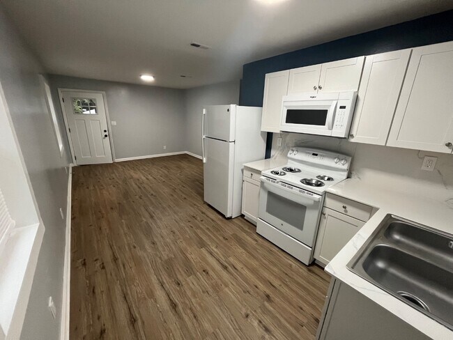 2619 Dundeen St in Charlotte, NC - Building Photo - Building Photo