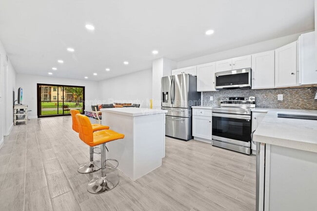 275 Gate Rd