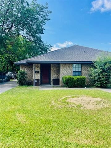 property at 622 W Belden St