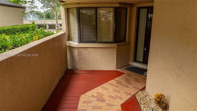 9360 Chelsea Dr S in Plantation, FL - Building Photo - Building Photo