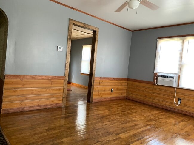 117 S Buffalo St in Stafford, KS - Building Photo - Building Photo