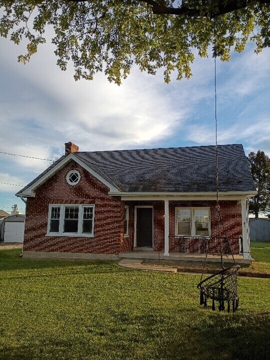 691 Hartman Station Rd in Lancaster, PA - Building Photo