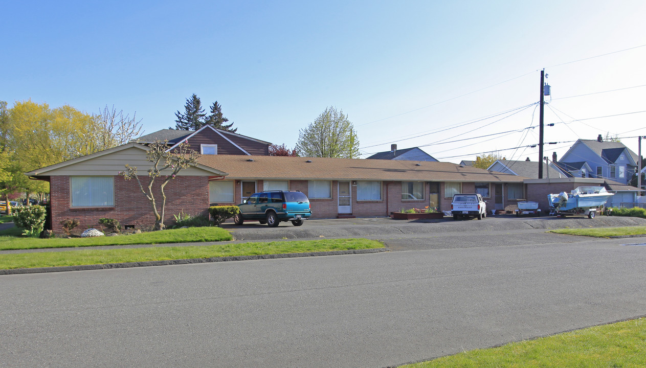 1929 Colby Ave in Everett, WA - Foto de edificio