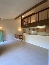 3010 Windchase Blvd in Houston, TX - Building Photo - Building Photo