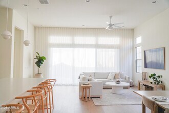 38500 N School House Rd in Cave Creek, AZ - Building Photo - Building Photo