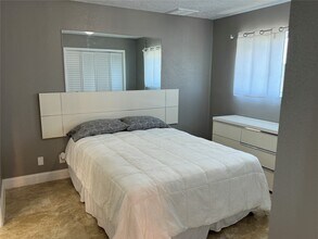 8416 Seawall Blvd in Galveston, TX - Foto de edificio - Building Photo