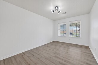 9111 Grand Villa Ln in Richmond, TX - Building Photo - Building Photo