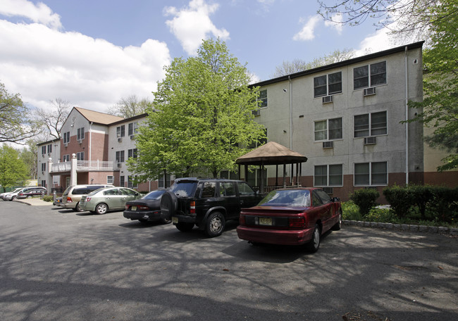 North Oraton Homes in East Orange, NJ - Building Photo - Building Photo