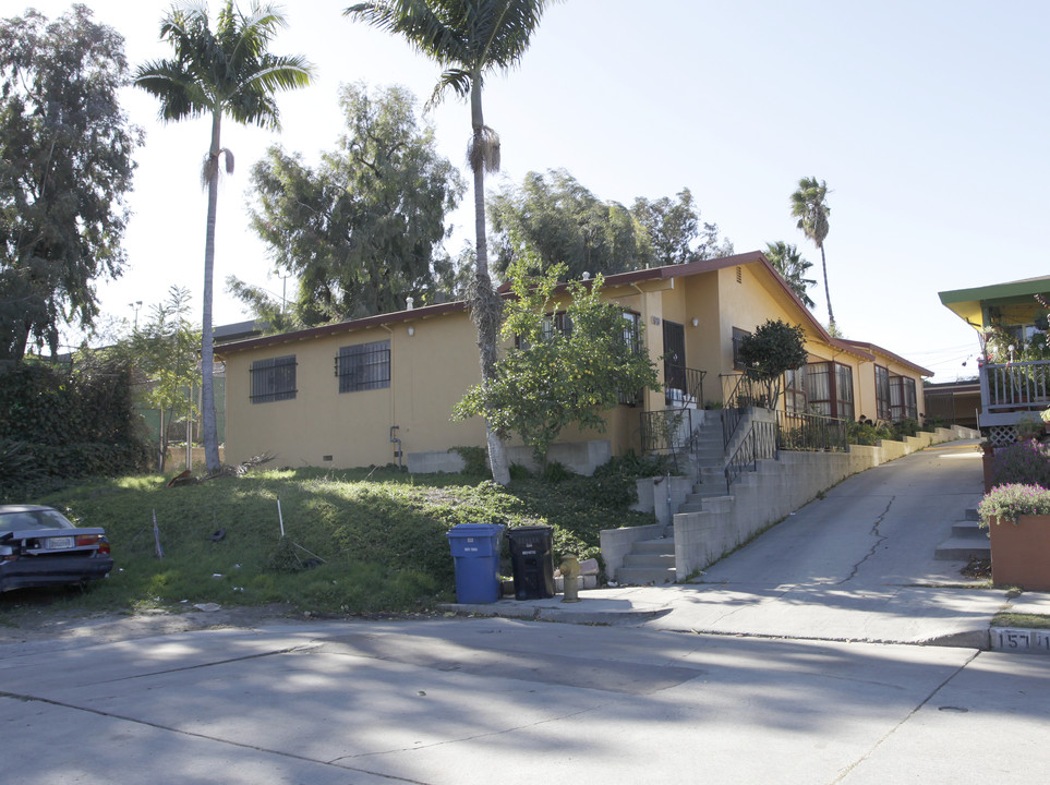 159 S Madison Ave in Los Angeles, CA - Building Photo