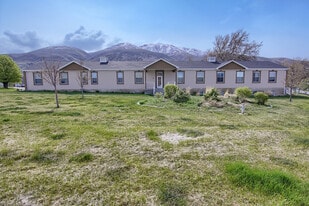 Scenic View Apartment Homes in Brigham City, UT - Building Photo