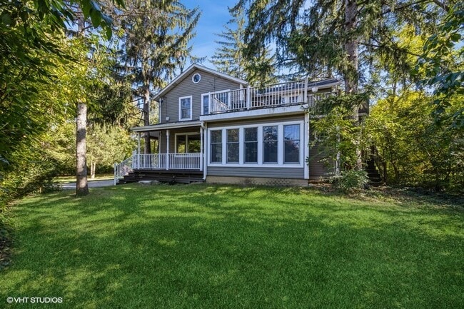 property at 220 Rust St