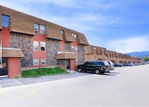 Straight Creek Apartments in Dillon, CO - Foto de edificio - Building Photo