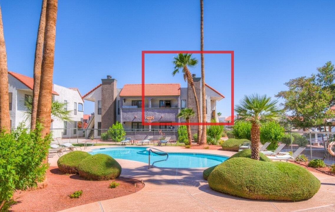 2112 Sunfish Dr in Henderson, NV - Building Photo
