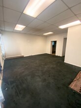 111 W King St-Unit -D in East Berlin, PA - Building Photo - Building Photo