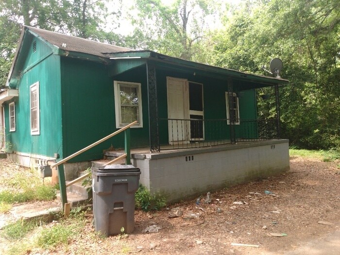 105 McCuen Ring Photo