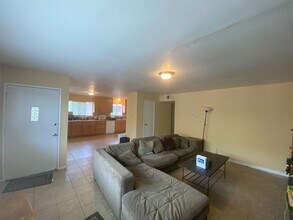 2021 Sierra Rd in Concord, CA - Building Photo - Building Photo