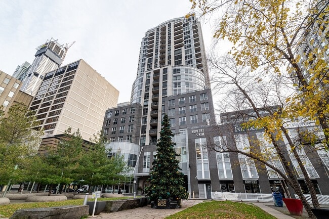 10 Bellair St in Toronto, ON - Building Photo - Building Photo