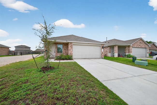 16600 Lonely Pines Dr in Conroe, TX - Building Photo - Building Photo