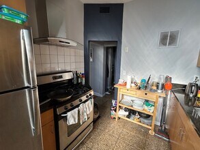 237 Dudley St, Unit 5 in Boston, MA - Building Photo - Building Photo