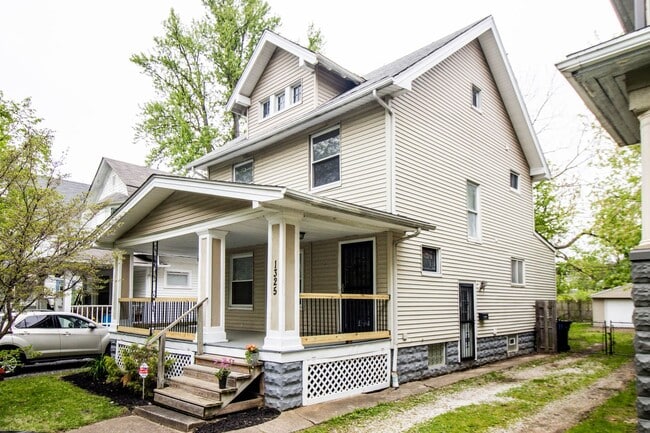 property at 1325 W 91st St