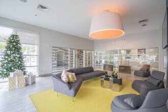 295 E Roosevelt St in Phoenix, AZ - Foto de edificio - Building Photo