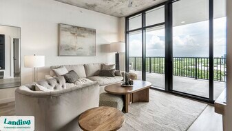 221 Main St N in St. Petersburg, FL - Building Photo