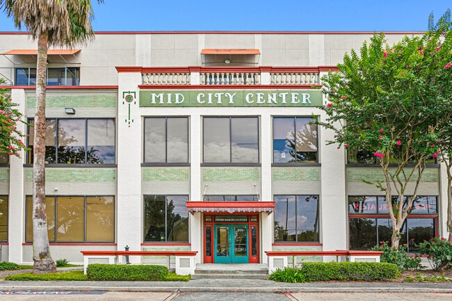 320 N Carrollton Ave, Unit 305