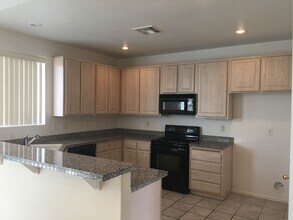 8437 Radiant Ruby Ave in Las Vegas, NV - Building Photo - Building Photo