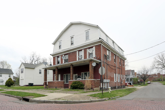 167 Chittenden St in Akron, OH - Building Photo - Building Photo