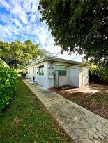 1941 Dewey St in Hollywood, FL - Building Photo