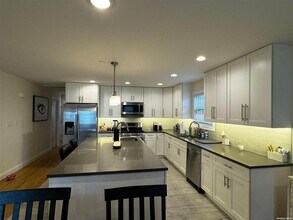 621 E Olive St in Long Beach, NY - Building Photo - Building Photo