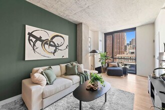 633 S LaSalle St in Chicago, IL - Building Photo - Building Photo