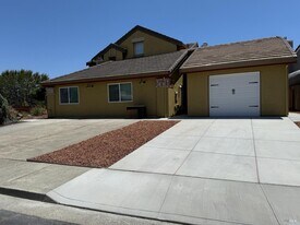 666 Belvedere Dr in Benicia, CA - Building Photo