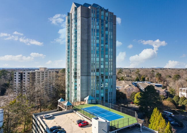 The Concorde in Atlanta, GA - Building Photo - Building Photo