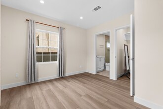 1165 Stanford St in Santa Monica, CA - Building Photo - Building Photo
