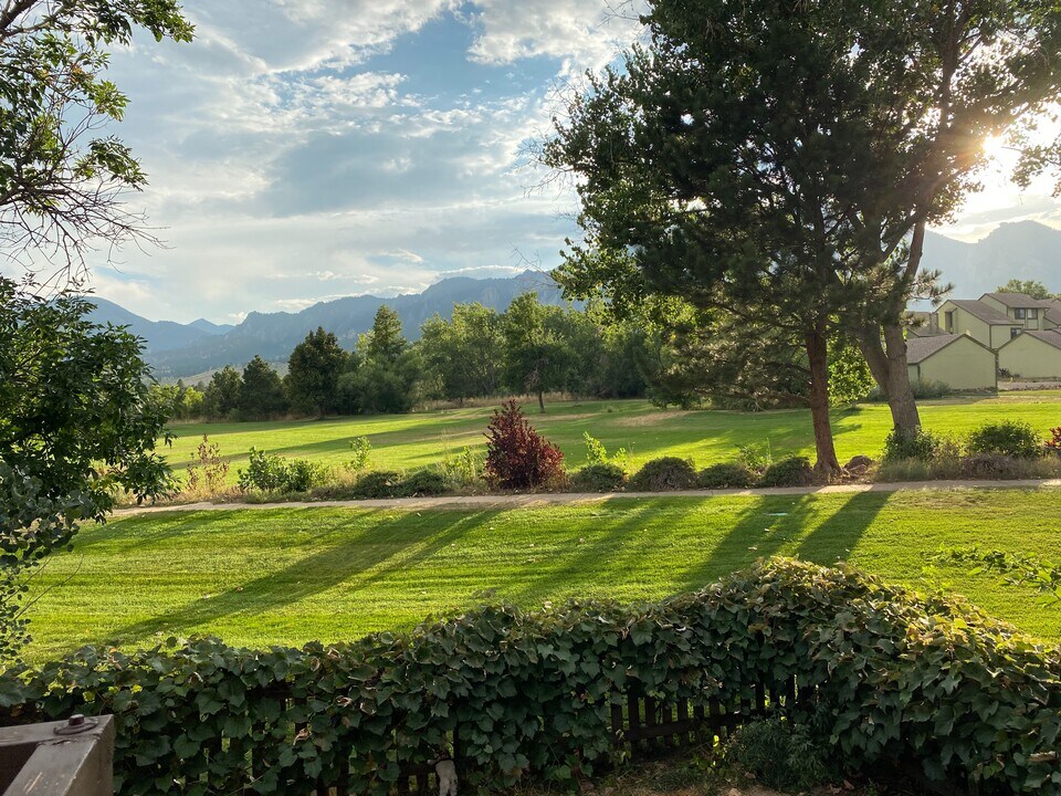 3522 Smuggler Way in Boulder, CO - Foto de edificio