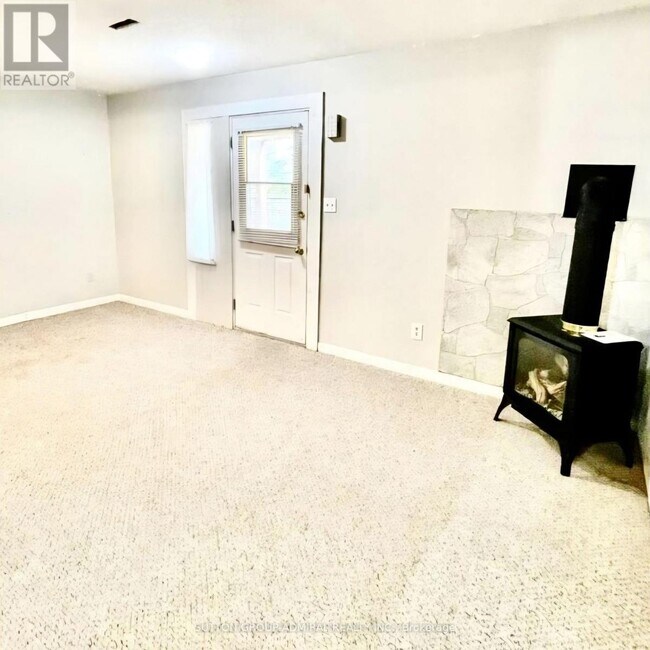 53 Eden Dr in Barrie, ON - Building Photo - Building Photo