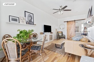 117 Roebling St in Brooklyn, NY - Building Photo - Building Photo