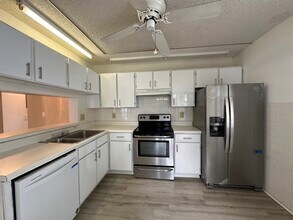 1024 S Independence Dr, Unit A in Homestead, FL - Foto de edificio - Building Photo