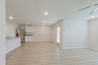 127 Swallowtail Ln in Pensacola, FL - Building Photo - Building Photo