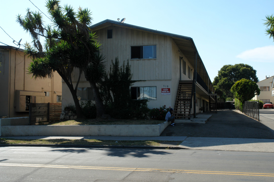 318 W Mission St in Santa Barbara, CA - Foto de edificio